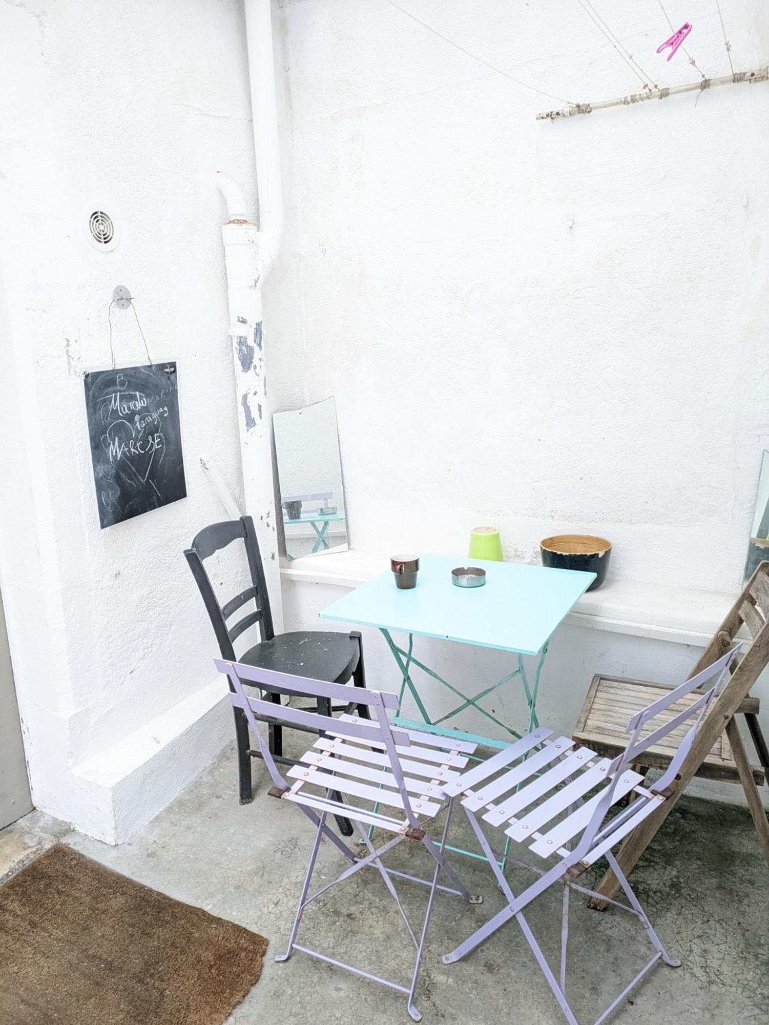 Chambres Poitiers Centre Ville - Salle de Bain, Réfrigérateur, TV et machine à café privatifs - Cuisine commune - Terrasse - Hôtel de ville à 200m Extérieur photo